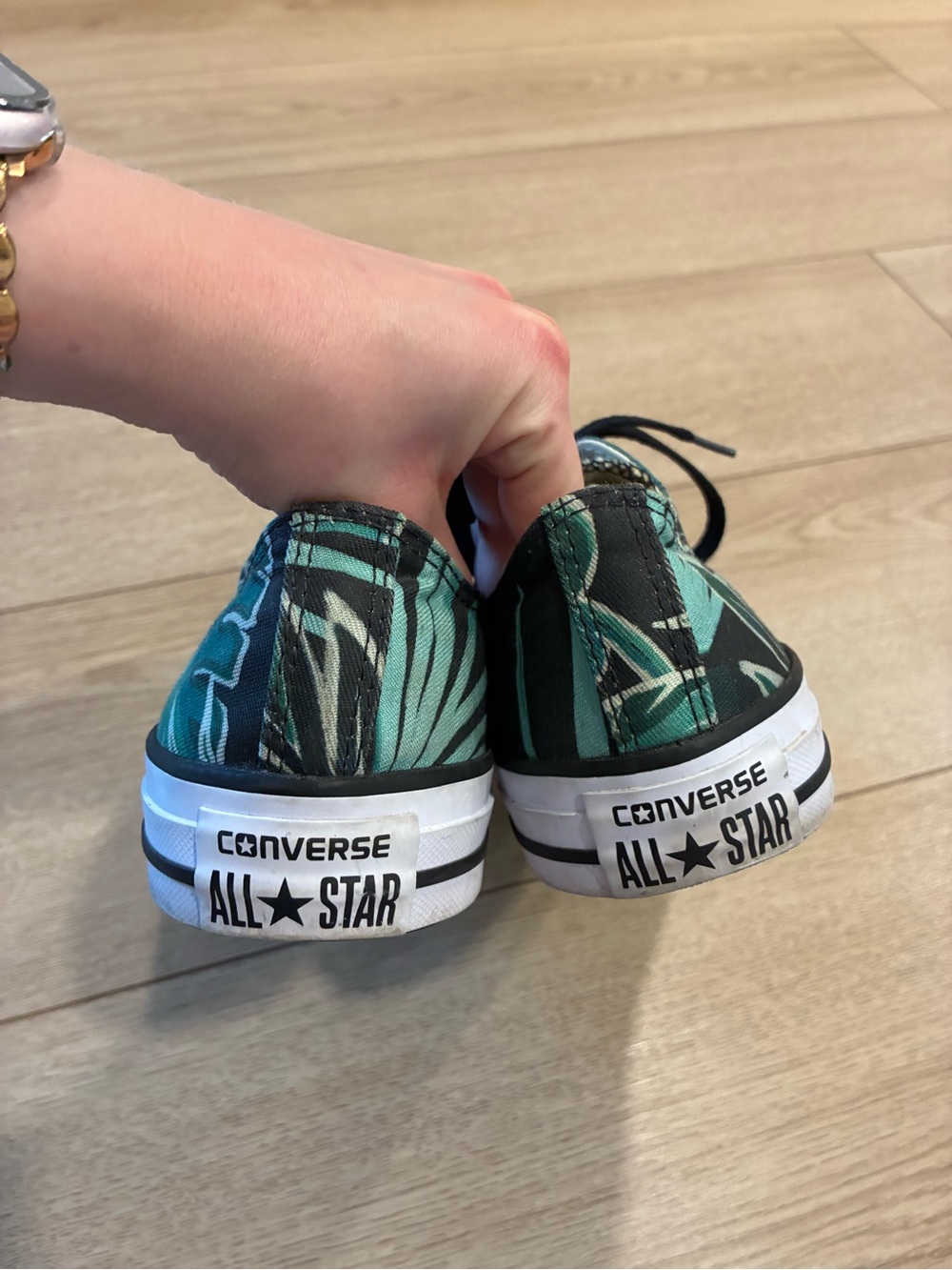 Converse Black Low Top Jungle Safari Leaf Print Sneaker Size Men’s 7/Women’s 9 - Picture 6 of 9